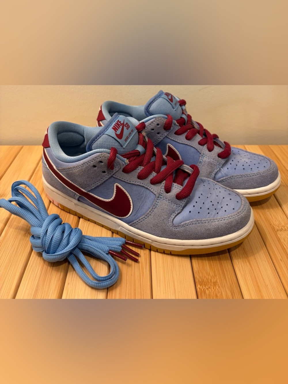 Nike SB Dunk Low Philadelphia Phillies- M 5.5